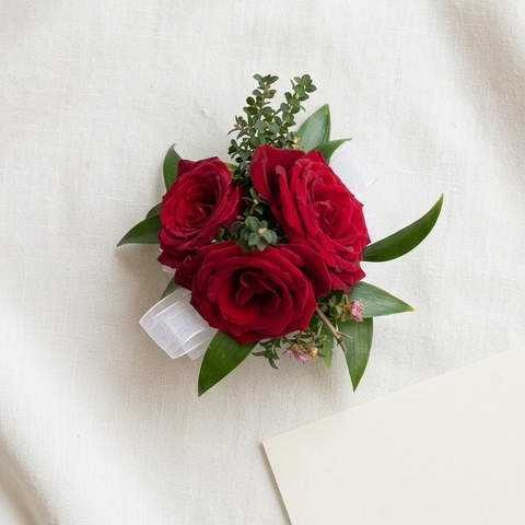 Florent Floral β Prom Rose Corsage β fresh flower arrangement